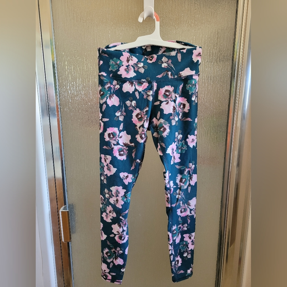 High-waisted Fabletics XS Green and Pink Floral Leggings